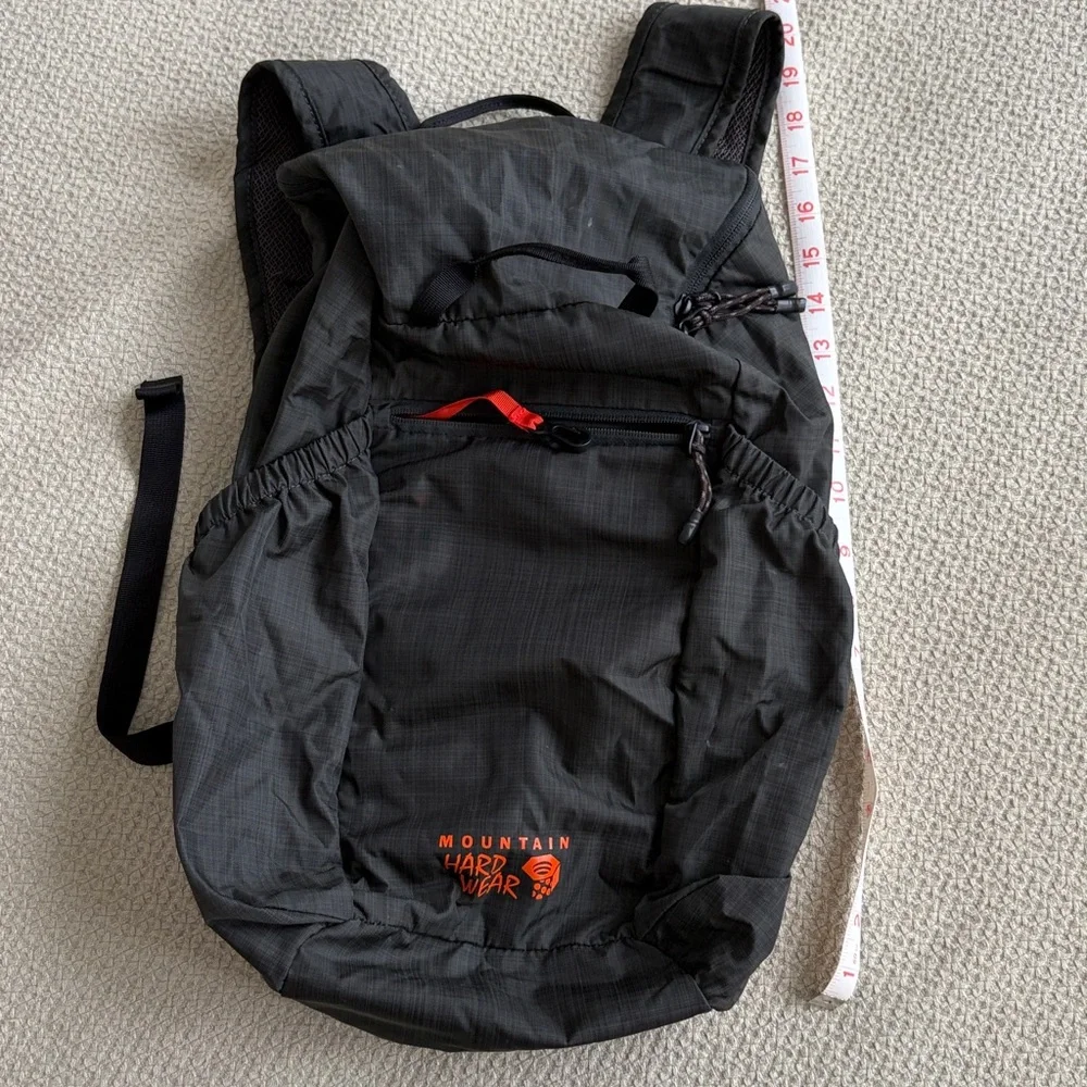 Mountain Hardwear 15L packable backpack - Picture 2 of 4